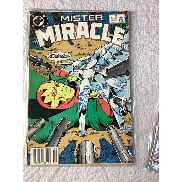 Mister Miracle Comic Book Lot Issues #18 & #21 DC Comics Vintage 1980s Superhero - Picture 2 of 5